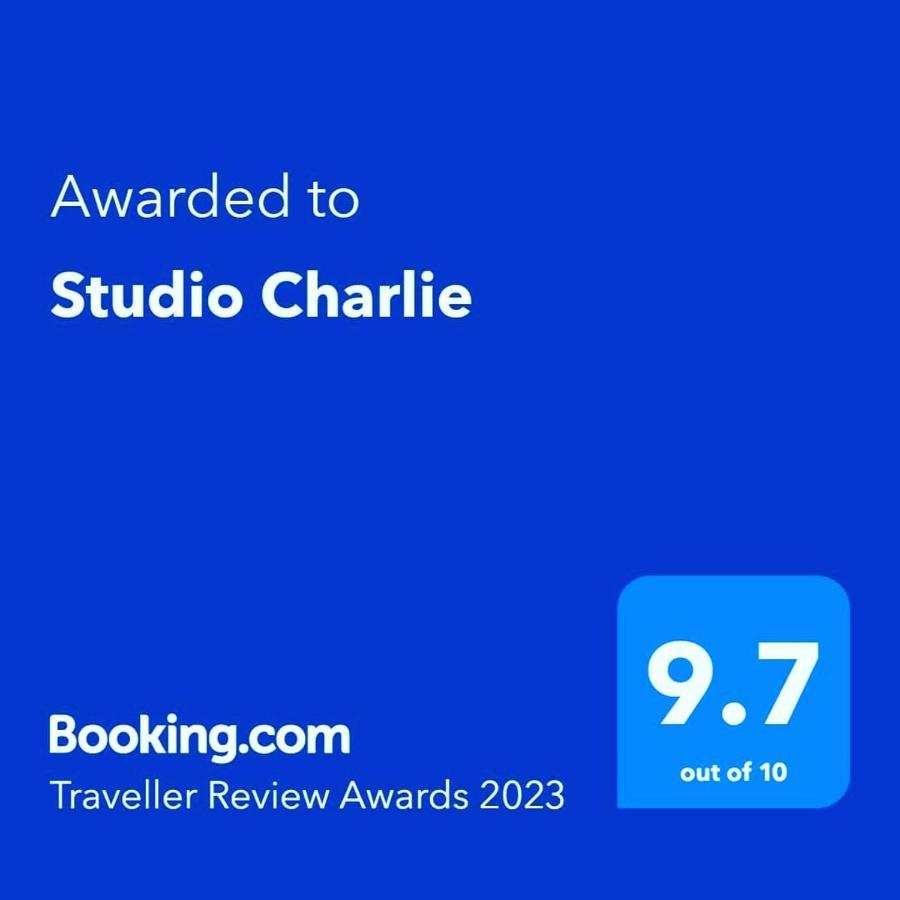 Charlie Aviv Park Apartment Belgrad Exterior foto
