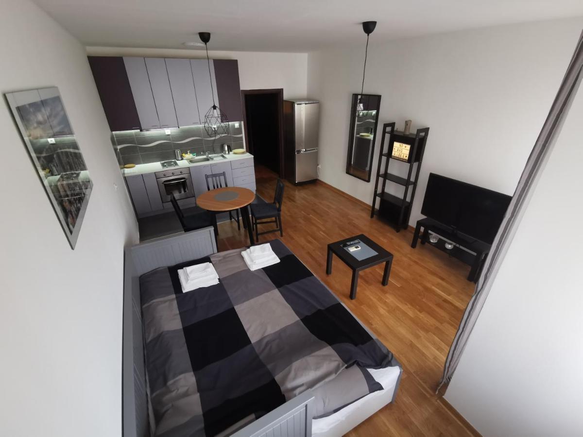 Charlie Aviv Park Apartment Belgrad Exterior foto